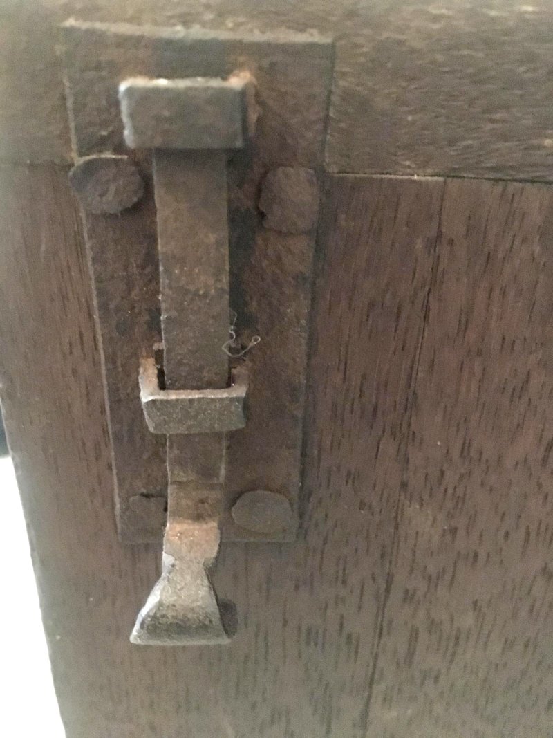 George III Mahogany Hanging Bow Front Corner Cabinet - Image 9